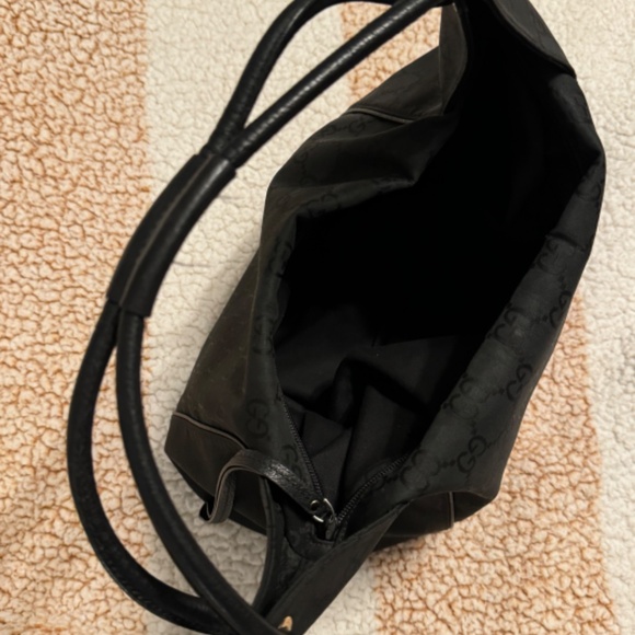 Gucci Black Signature Print - Picture 4 of 10